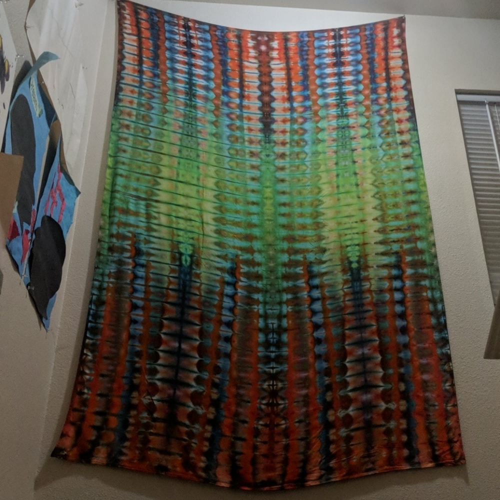 Tie dye tapestry/wall hanging